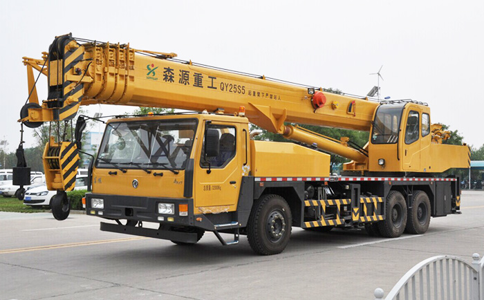 SHENGYUAN 25 tons truck crane