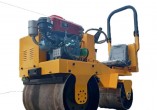 YIXUN Compact 1000C Groove Backfilling Soil Vibratory Compaction Hand Push Mini Double Drum Price Road Roller