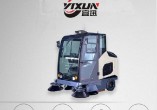 YIXUN Manufacturers sell high quality fully enclosed road sweeping machine sweeper at a low price