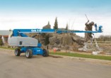 Genie S™-60/S™-60 Trax Self-propelled straight-arm aerial work platform