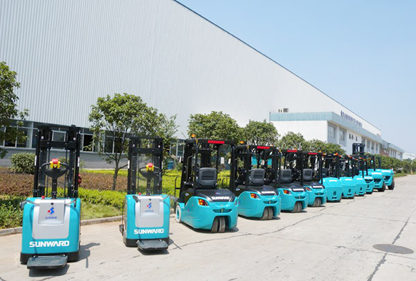 SUNWARD “Spirit” Forklift Achieves Quantity Production