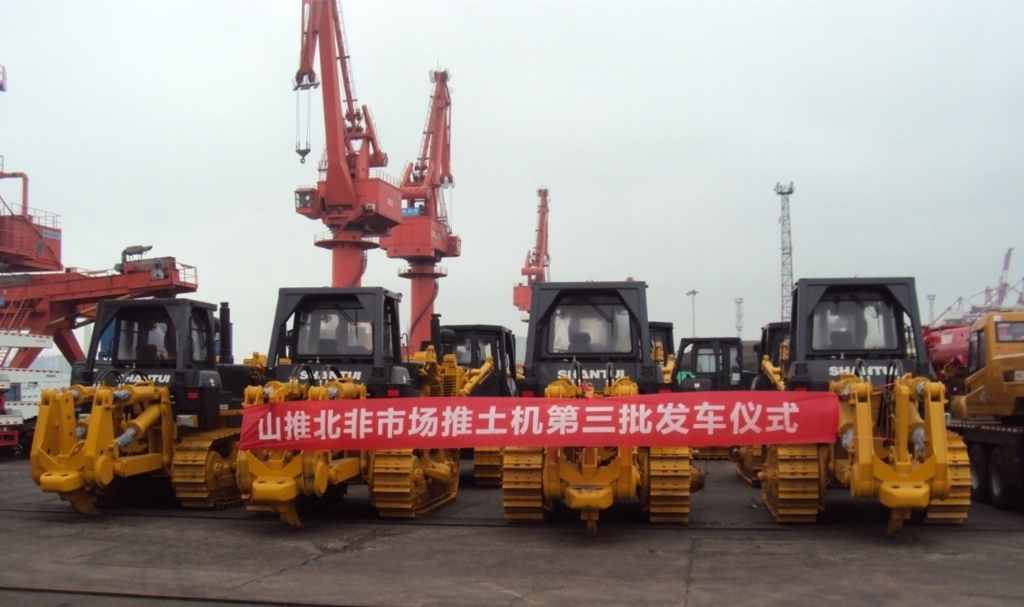 Shantui Smoothly Ships the Third Batch of High-powered Bulldozers in North African Market