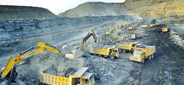 XCMG Mining Machines Highlighted China Power by Working in Cluster