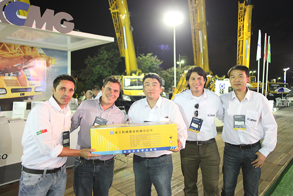 The 3000th XCMG’s Crane Handover Ceremony in Brazil