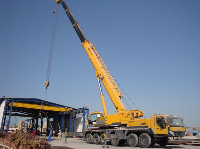 XCMG Crane Shines at Persian Gulf Shipyard