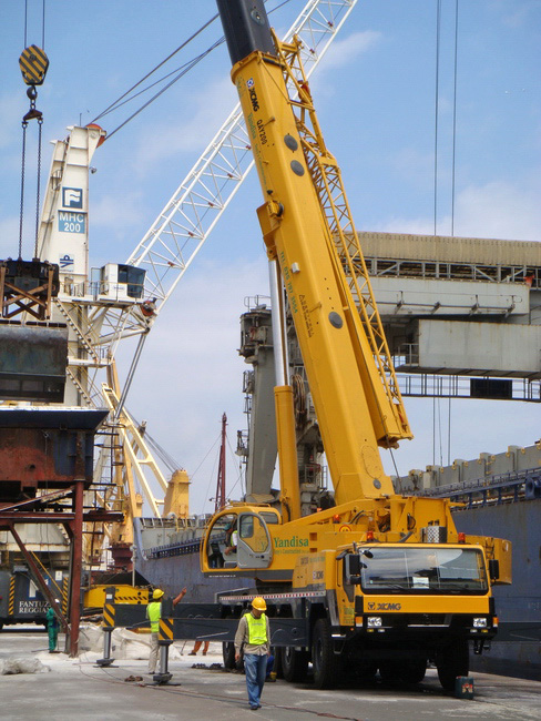 Large-tonnage Crane of XCMG Wins Favor in Cape Town of South Africa