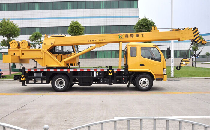 SENYUAN 6 tons truck crane Camión grúa
