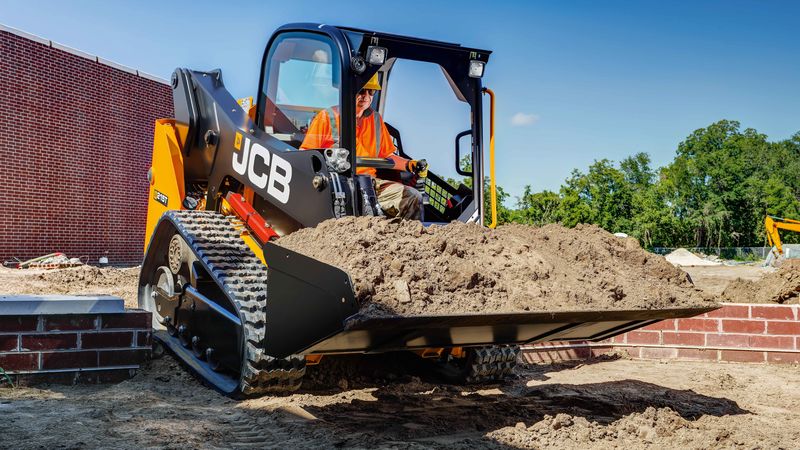 JCB 215T Compact Track Loaders