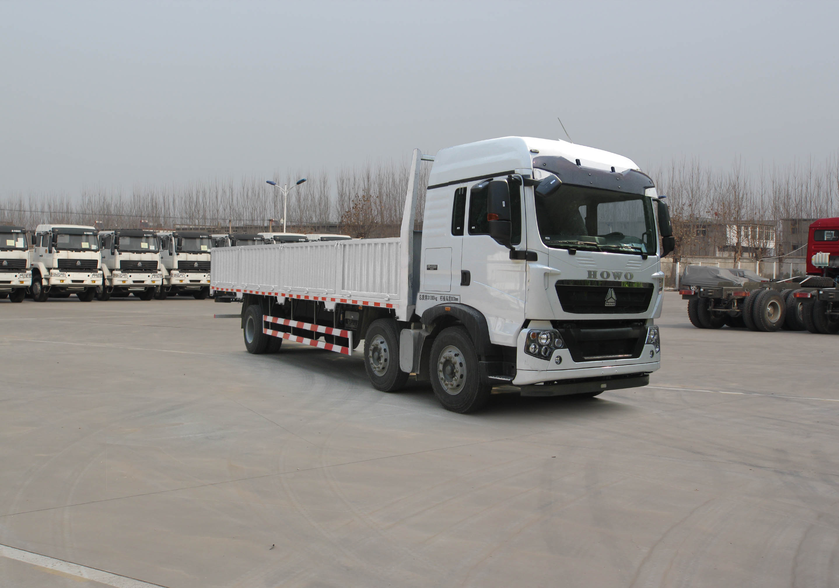SINOTRUK [HOWO-T5G Series]  ZZ1257M56CGE1 Cargo truck chassis