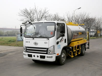 Gaoyuan 5000 liters  Distributeur d 'asphalte