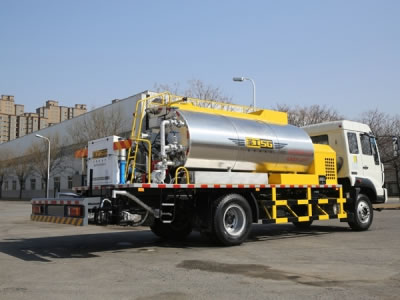 Gaoyuan 6000 liters Asphalt Emulsion Sprayer Truck Asphalt Distributor