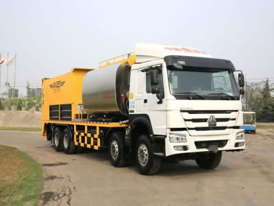 Gaoyuan Chip Spreader Truck Asphalt Distributor, Chip Seal Distributeur d 'asphalte
