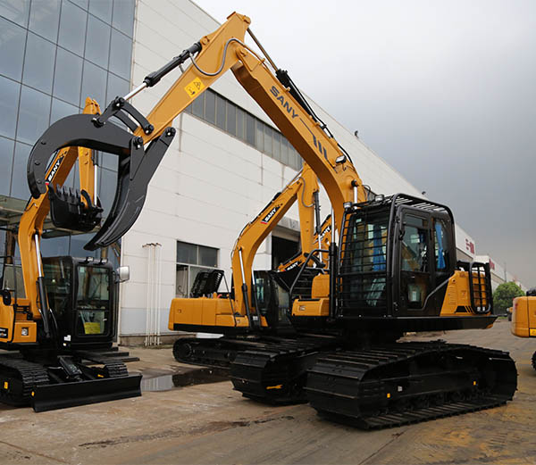 SANY SY135F Small Excavator Photo