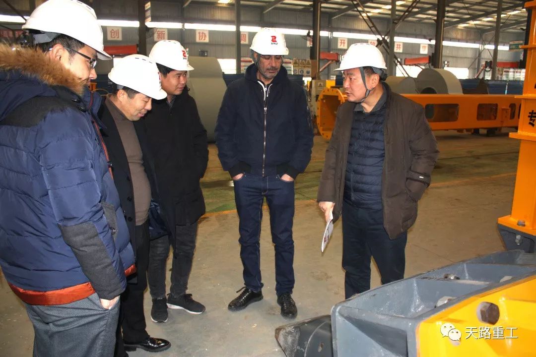 Middle East merchants representative to tianlu heavy industry to discuss cooperation