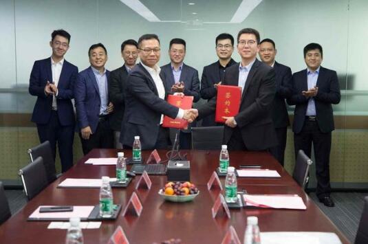 Pengcheng Asia strategy contract xu gongjian machinery together to expand the construction machinery market