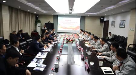 Hu hanjie, chairman of faw jiefang company, visited zhongji lingyu to discuss cooperation