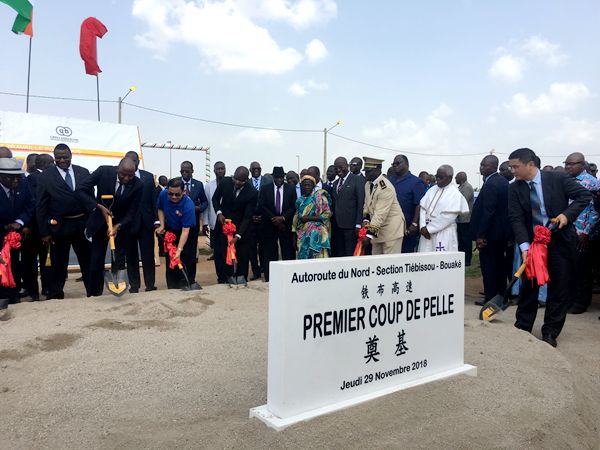 Re-enter cote d 'ivoire! West construction equipment to participate in the construction of the railway cloth road