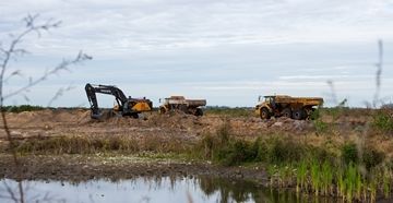 Volvo CE helps restore Florida's Everglades to former glory