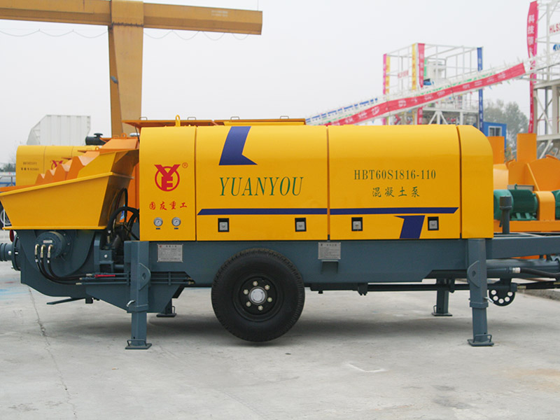 YUANYOU Concrete pump Bomba de hormigón montada en camión