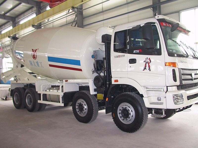 YUANYOU Concrete truck mixer Camion malaxeur à béton
