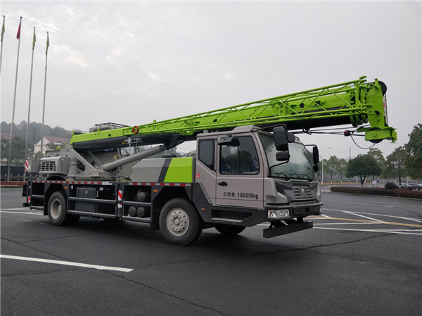 Zoomlion online promotion live busy flexible efficient 12 ton truck crane new product disclosure