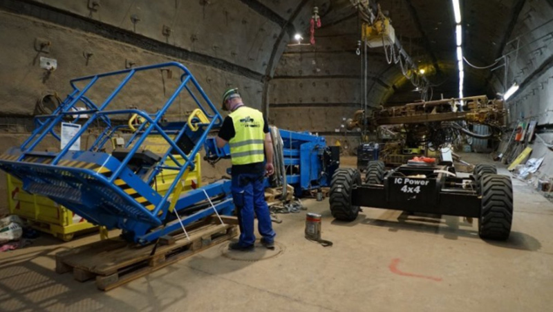 Genie® Z®-45 XC Boom Lift Goes Underground