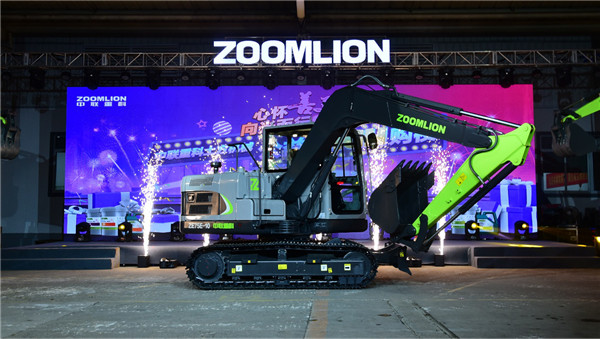 An hour and a half! Zoomlion earthmoving machinery public welfare High purchase night create industry feast