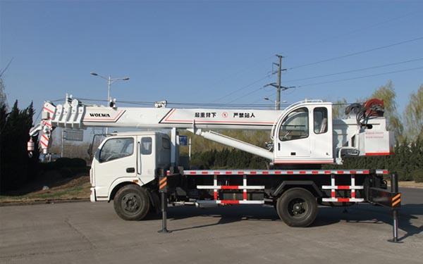 WOLWA GNQY-C12 Camion-grue