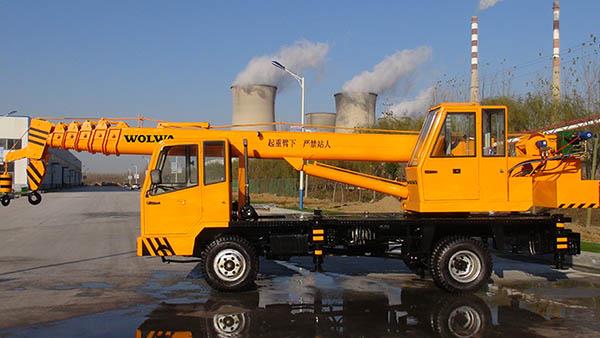 WOLWA GNQY-Z8 Camion-grue