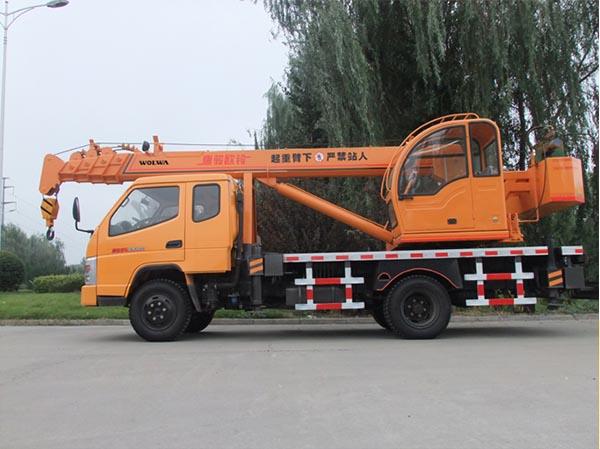 WOLWA GNQY-3200 8T Camion-grue