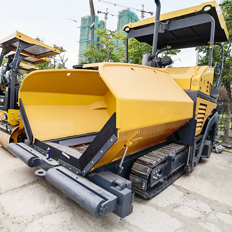 XCMG offical RP753 Used Asphalt Pavers For Sale 7.5M second hand