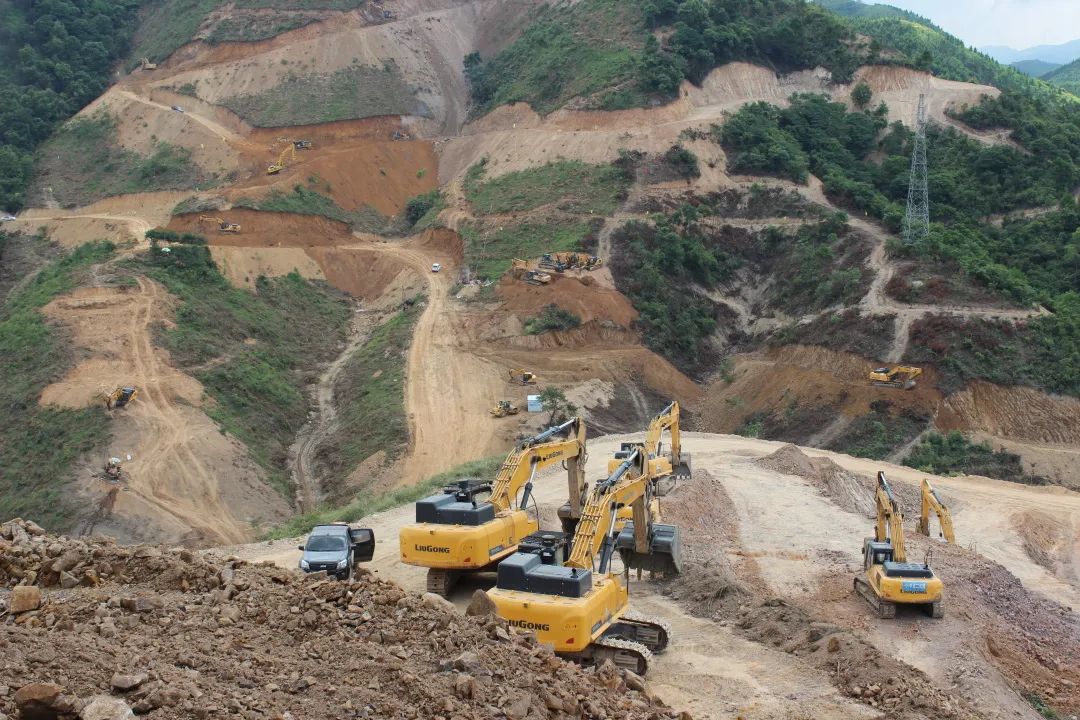 Xiang Haituqiang | Hundreds of Liugong Equipment Participated in the Construction of Century Project-Pinglu Canal!