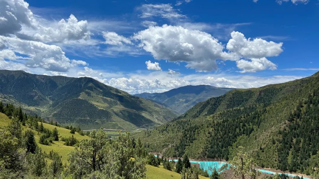 Nuohao pioneers stationed on the Sichuan-Tibet line