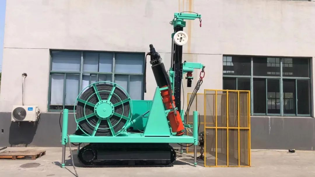 Small and capable, low clearance cast-in-place pile drilling rig makes pile foundation construction no longer limited!