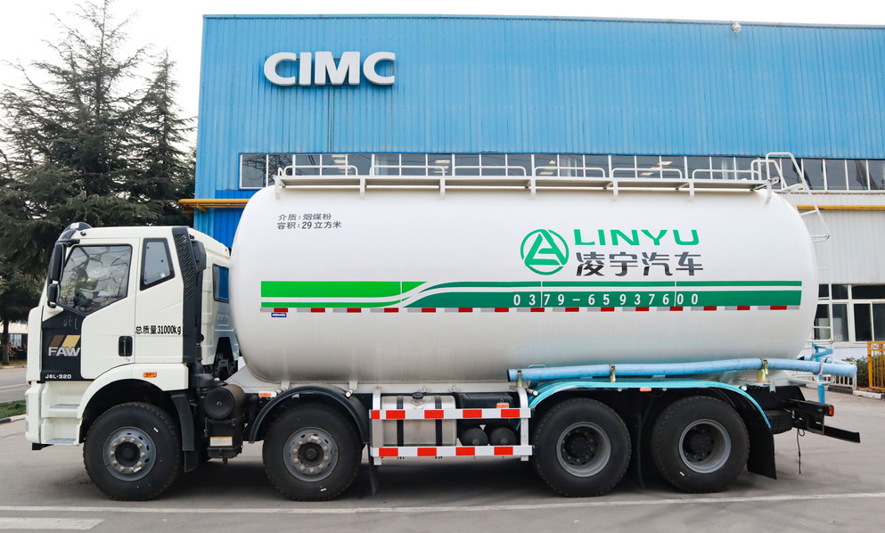 High energy and efficiency! How fragrant is Lingyu dry-mixed mortar truck?