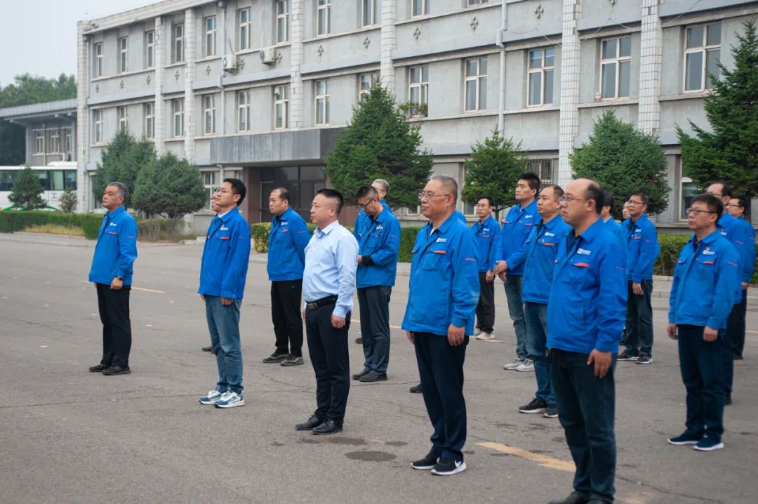 Hebei Xuangong Holds Flag-Raising Ceremony to Celebrate the 73rd Anniversary of the Founding of New China