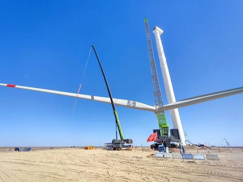 Zoomlion Crane Helps Datang Guazhou Wind Power 100MW Wind Turbine First Lifting Construction