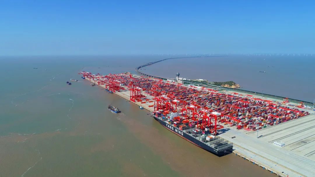 Following the Footprints of the General Secretary, Shanghai Yangshan Port Phase IV Automation Terminal Chapter: CCCC Power Intelligent Building "Oriental Port"