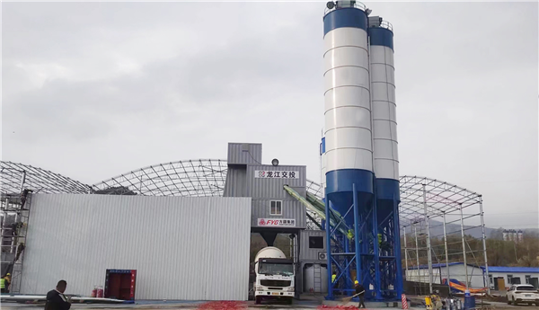 Service of Fangyuan HZS120D Mixing Plant and Construction of He-Ha Expressway