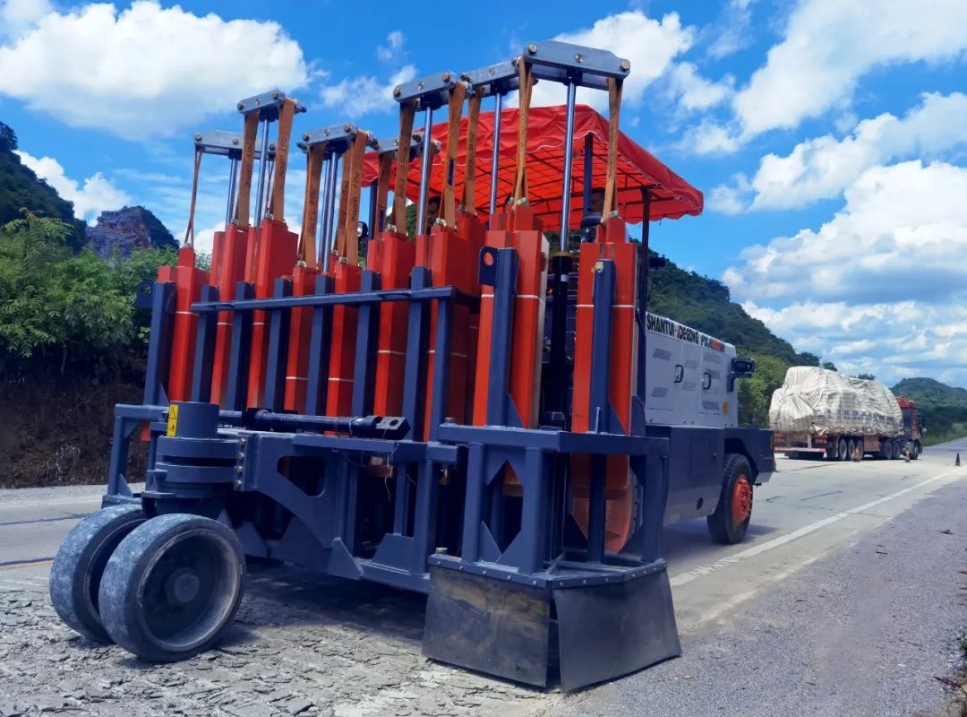 Make construction easier! Shantuiduo Hammerhead Cement Crusher Scores Twice