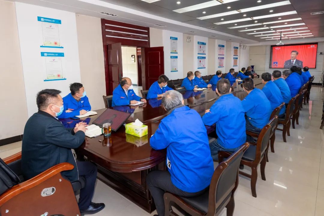 Hebei Xuangong earnestly organized to listen to and watch the grand opening ceremony of the 20th National Congress of the CPC.