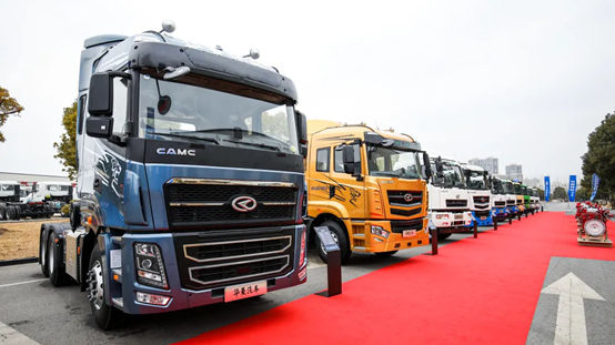 The first "accessories bank", each car deposit 300000, Valin heavy truck is so "capricious"!