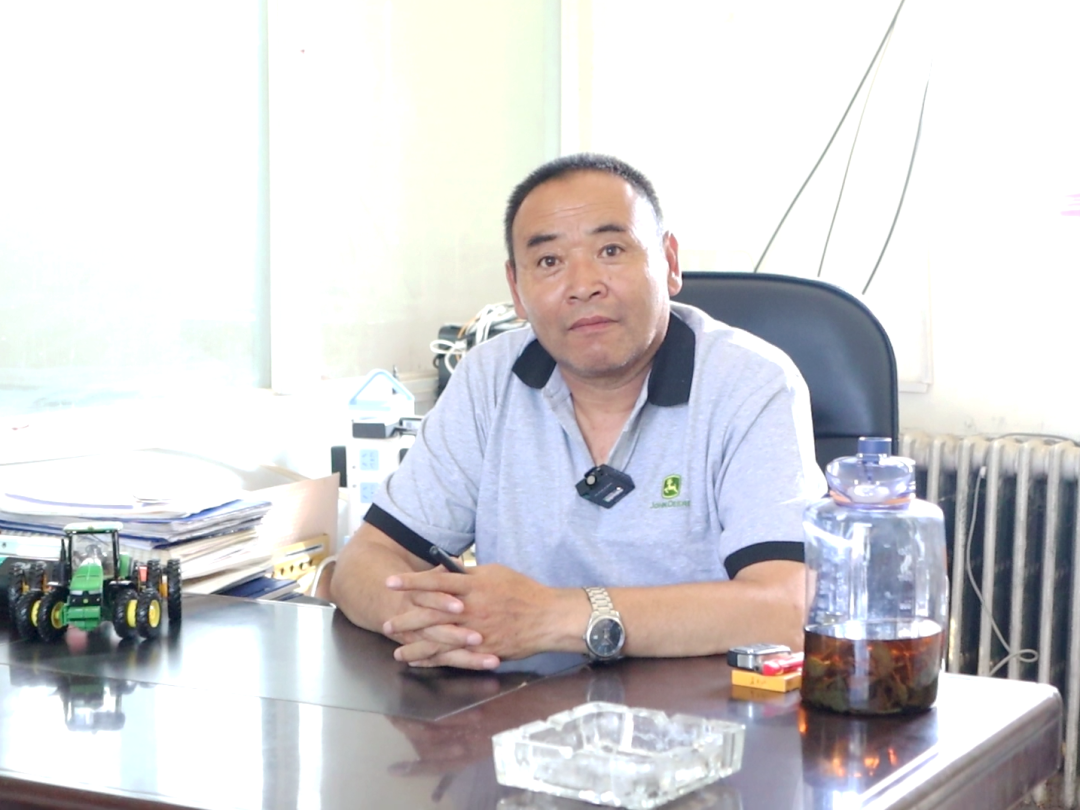 Feng Jianshe: Choose Deere for Reliability and Create a New Height of Agricultural Machinery Service