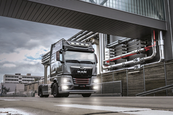 Man TGX Individual Lion S Wins Cab Award