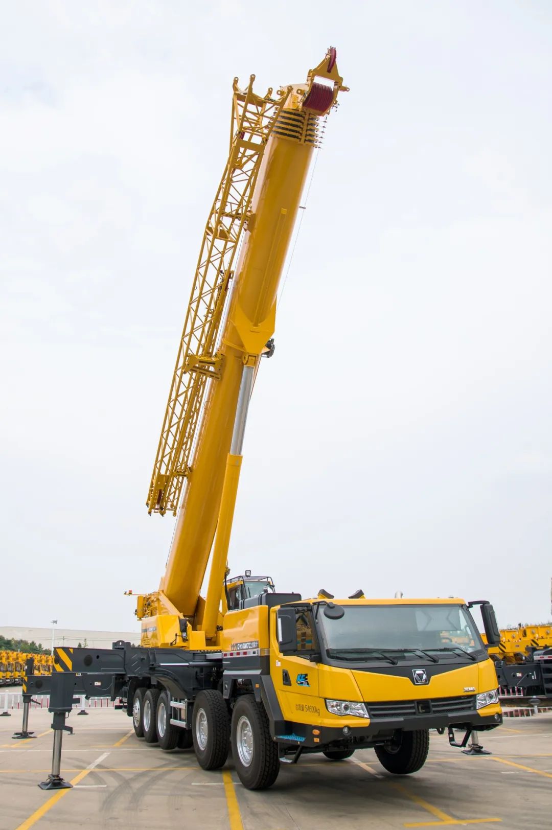 76m main boom, 31 t counterweight transfer, XCMG upgraded QY100K7C _ 1 is the best choice!