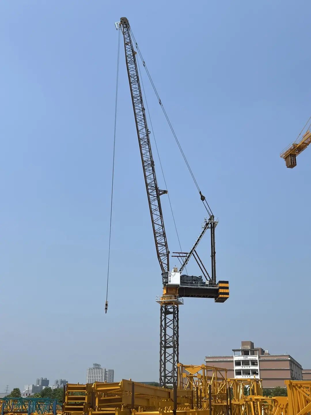 Deliver when offline! Shanhe Jianglu Successfully Launched a New Type of Super Large Boom Tower Crane