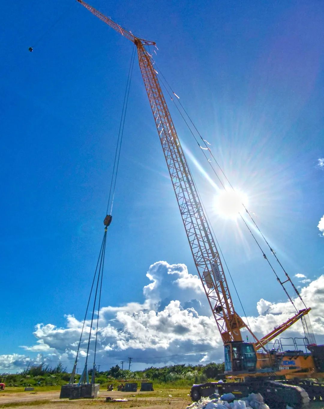 Enjoy the charm of the Pacific Ocean | XCMG crawler crane unlock the new map of construction