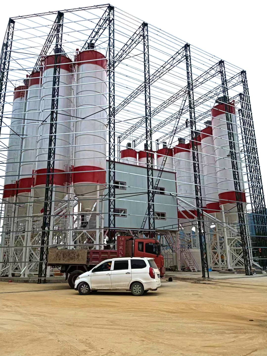 Customized Aggregate Washing Device Runtian Zhike Double HZS180 Concrete Mixing Station Helps the High-quality Construction of the New Western Land-Sea Passage