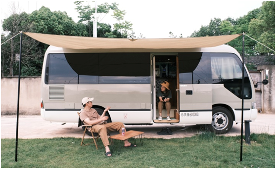 In the face of the epidemic, the modified RV has become a "shelter" for travel.