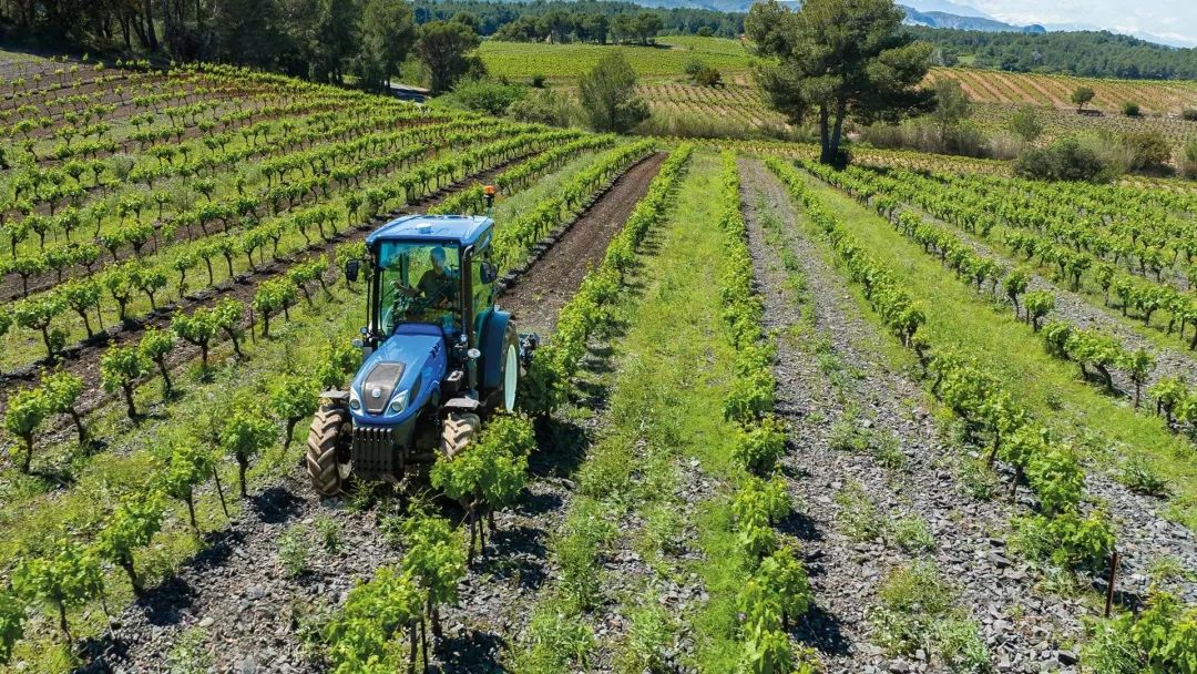 Fiat Powertech powers the 2023 Best Utility and Best Professional "Tractor of the Year"